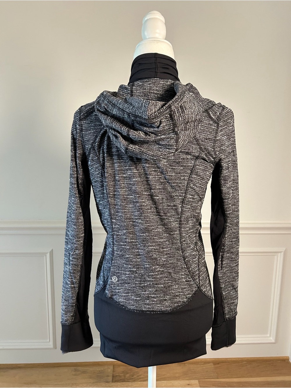 lululemon athletica Black Heather Zip Hoodie Jacket - Picture 8 of 13